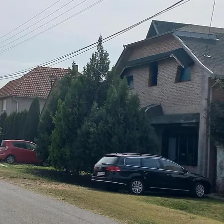 Kod Velikih Tuja Διαμέρισμα