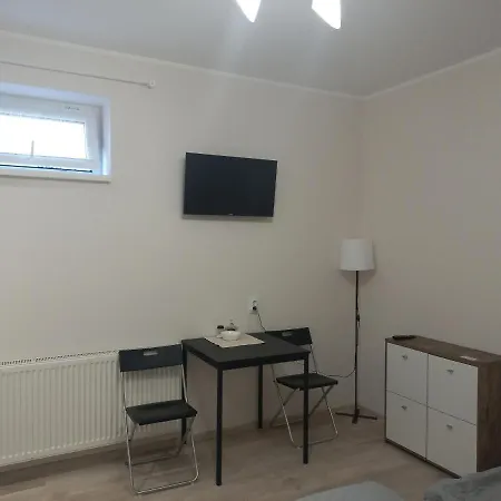 Kod Velikih Tuja Melenci