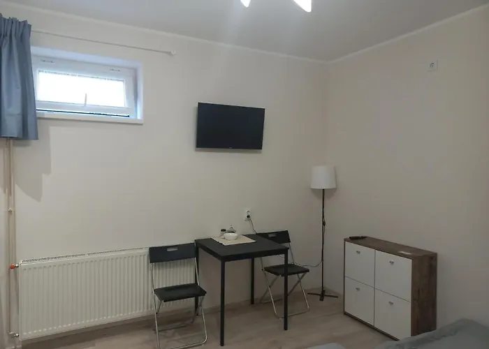 Kod Velikih Tuja Melenci